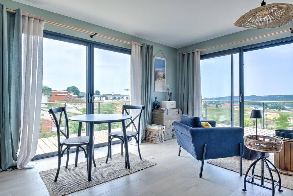 L'Elegante Confort, Clim & Vue Imprenable Bassillac Luaran gambar
