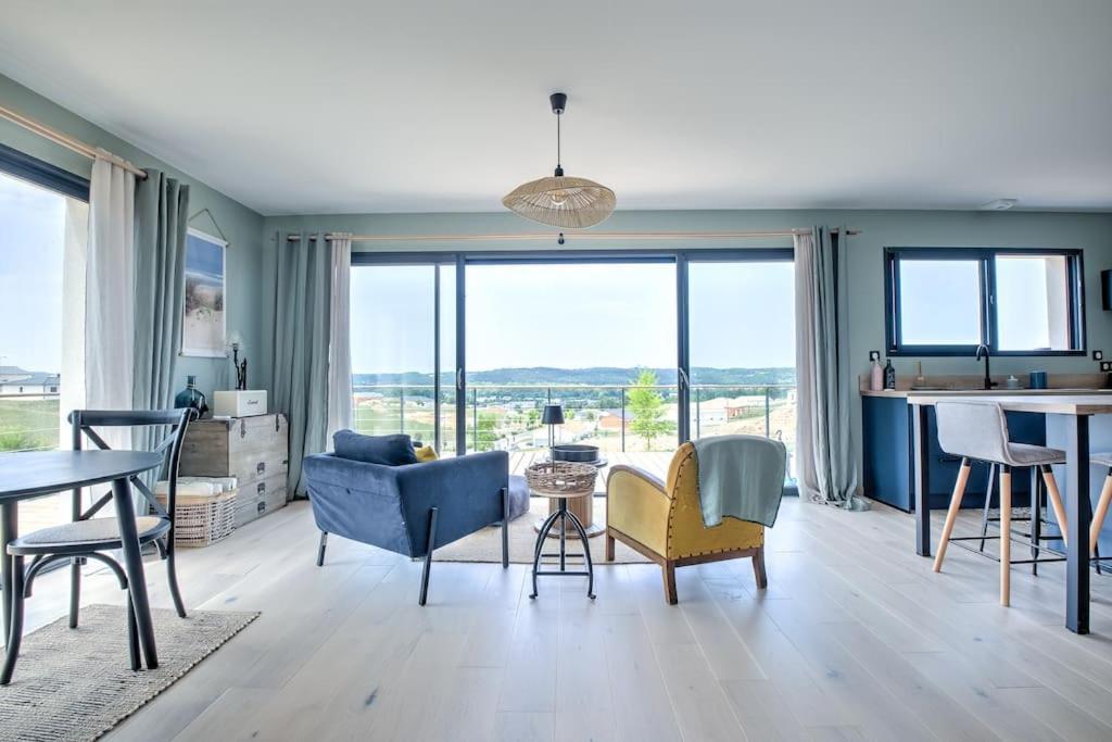 L'Elegante Confort, Clim & Vue Imprenable Bassillac Luaran gambar